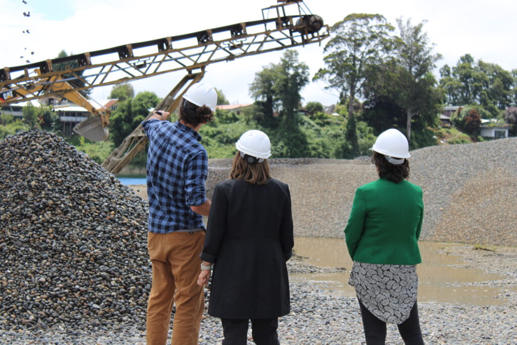 Reunión mensual del directorio de Valdicor junto a SERVIU y Municipalidad de Valdivia en planta de áridos